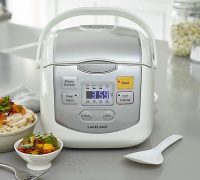 Lakeland Multi Cooker Review & Buyer's Guide