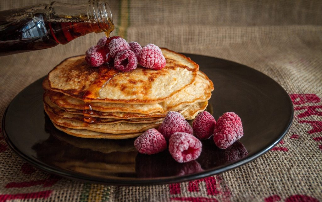pancakes with raspberries