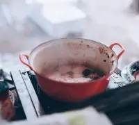 How To Remove Burnt Food From Saucepans?