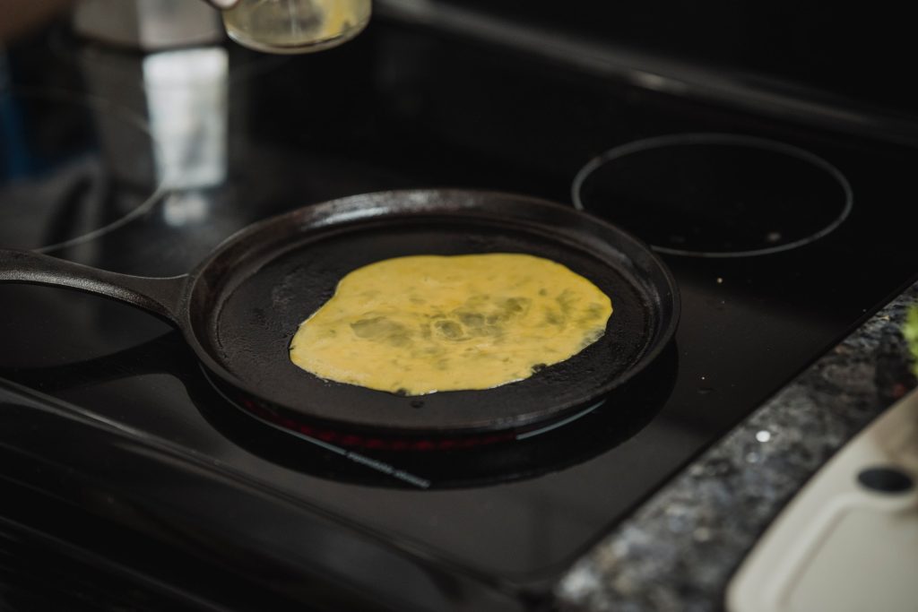 Benefits of Induction Hob in cooking eggs in a pan