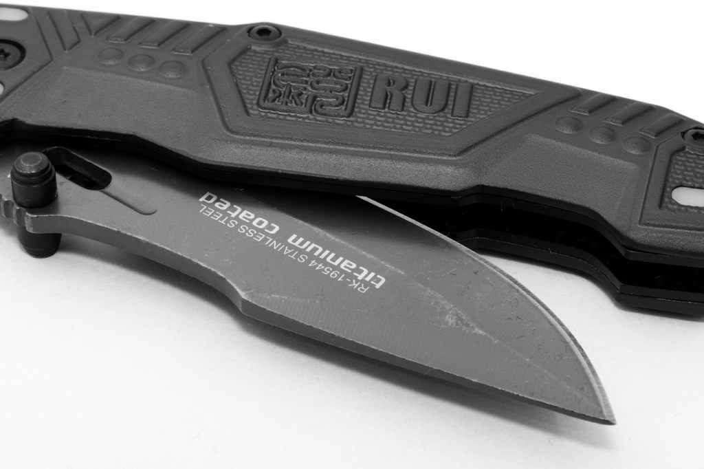 knife blade materials