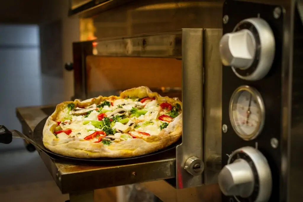 Our Top 10 Pizza Ovens. Reviews And Buyer's Guide
